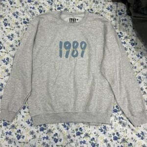 Taylor Swift 1989 Grey Crewneck